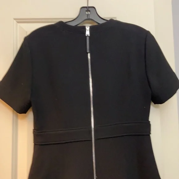 Little black dress! Dry clean only! - Picture 5 of 9